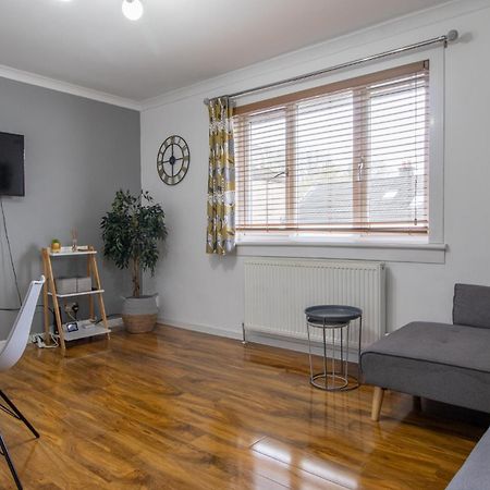 1 Bed Apartment Central Hamilton Free Wifi With Great Transport Links To Glasgow Экстерьер фото