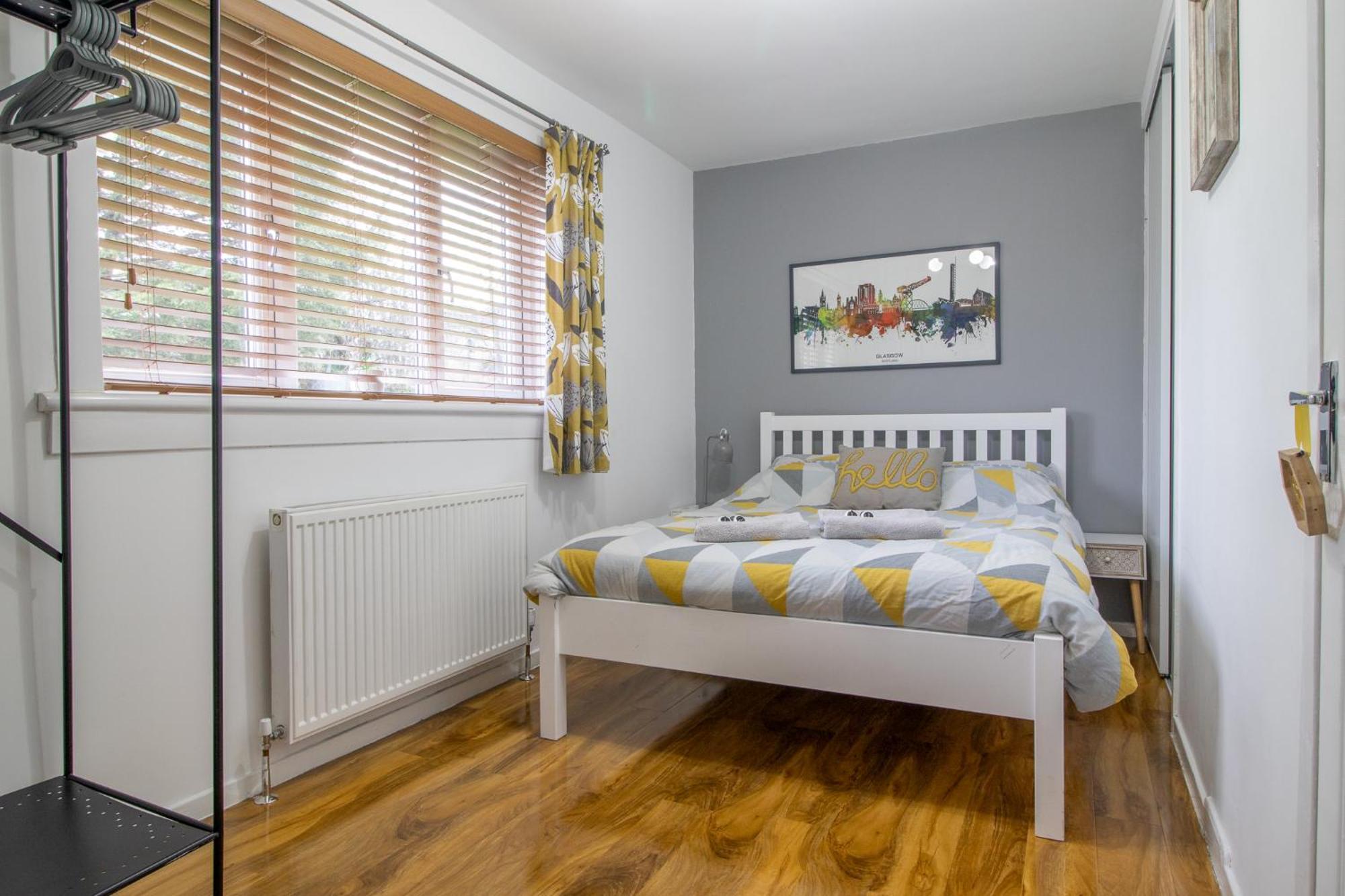 1 Bed Apartment Central Hamilton Free Wifi With Great Transport Links To Glasgow Экстерьер фото